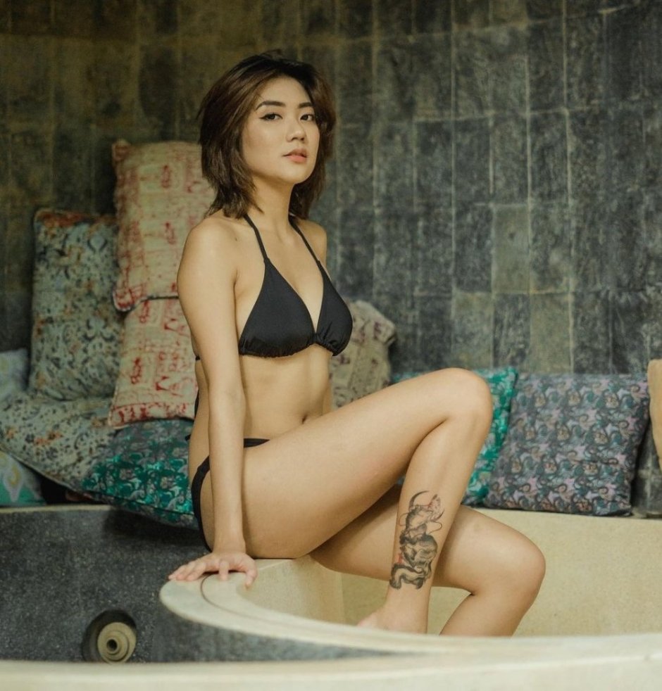 Rachel Ostovich Goly