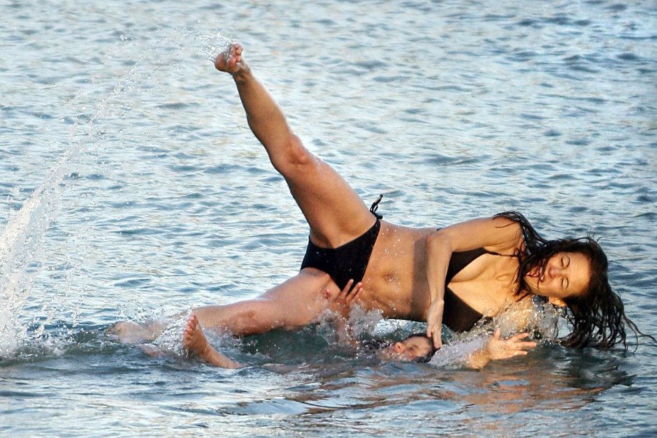 Kelly Preston Cancer, without, panties