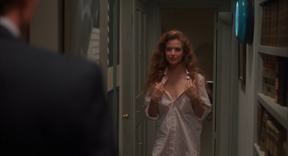 Kelly Preston Hot