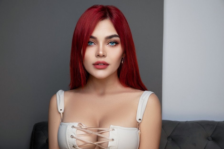 Kalinka Fox NF Host