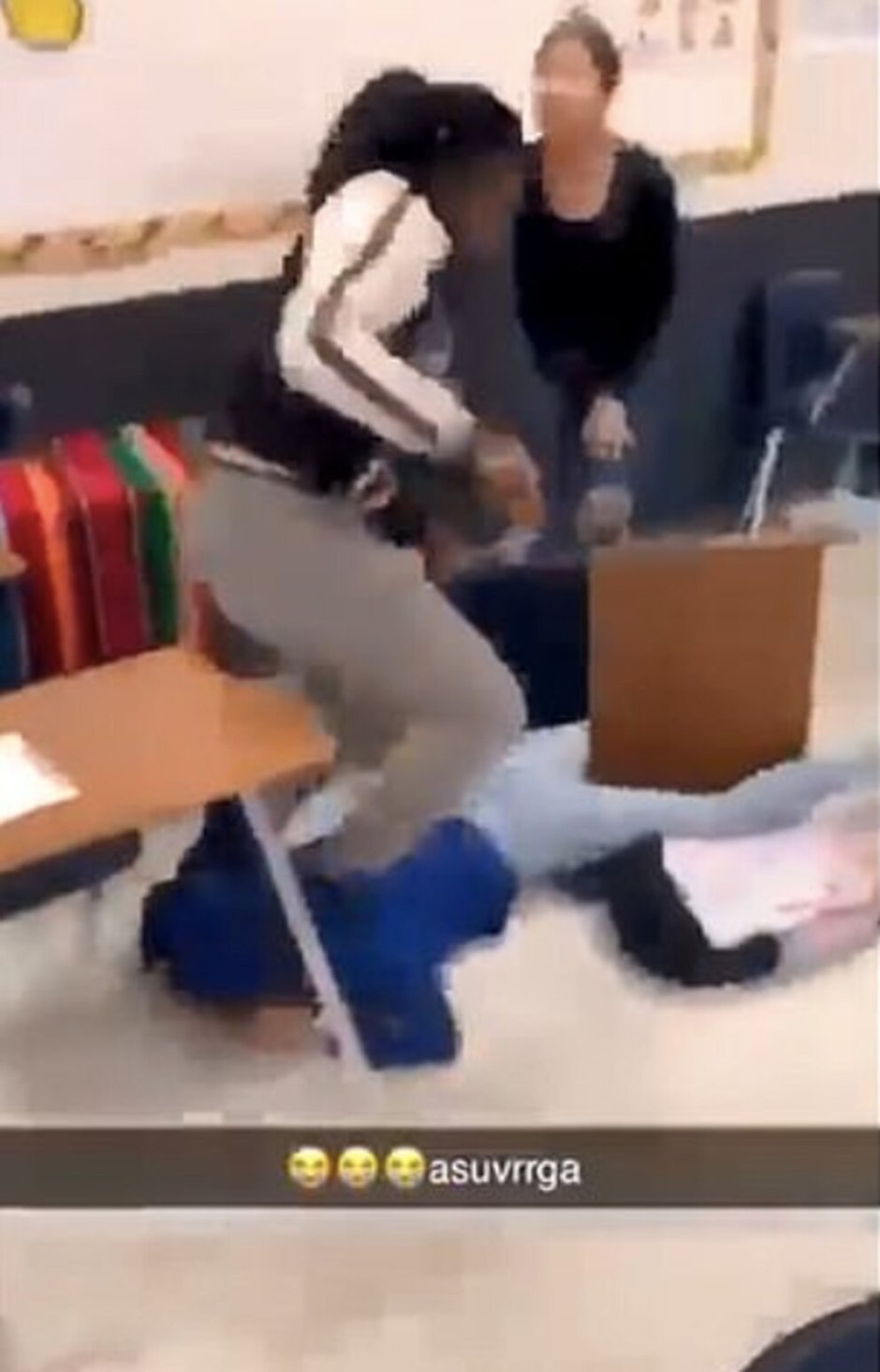 Chinese Girls Beaten and Stripped by Bullies