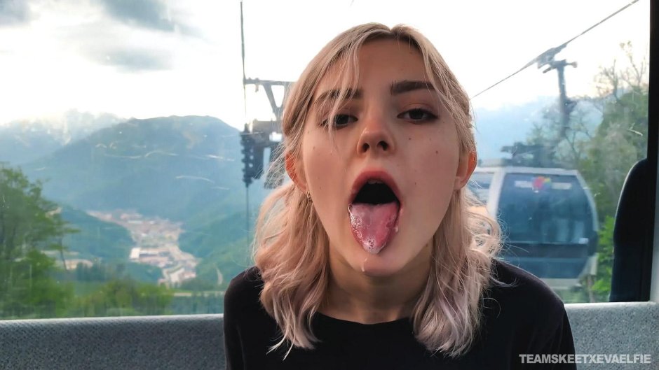 Eva Elfie (Eva Elfie)