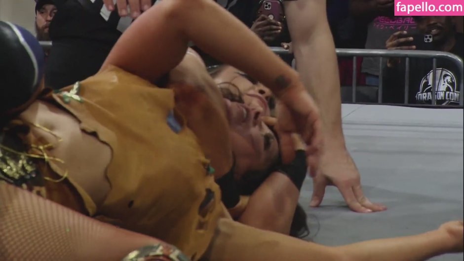 WWE Diva Mickie James Totally Nude Showing Her Asshole