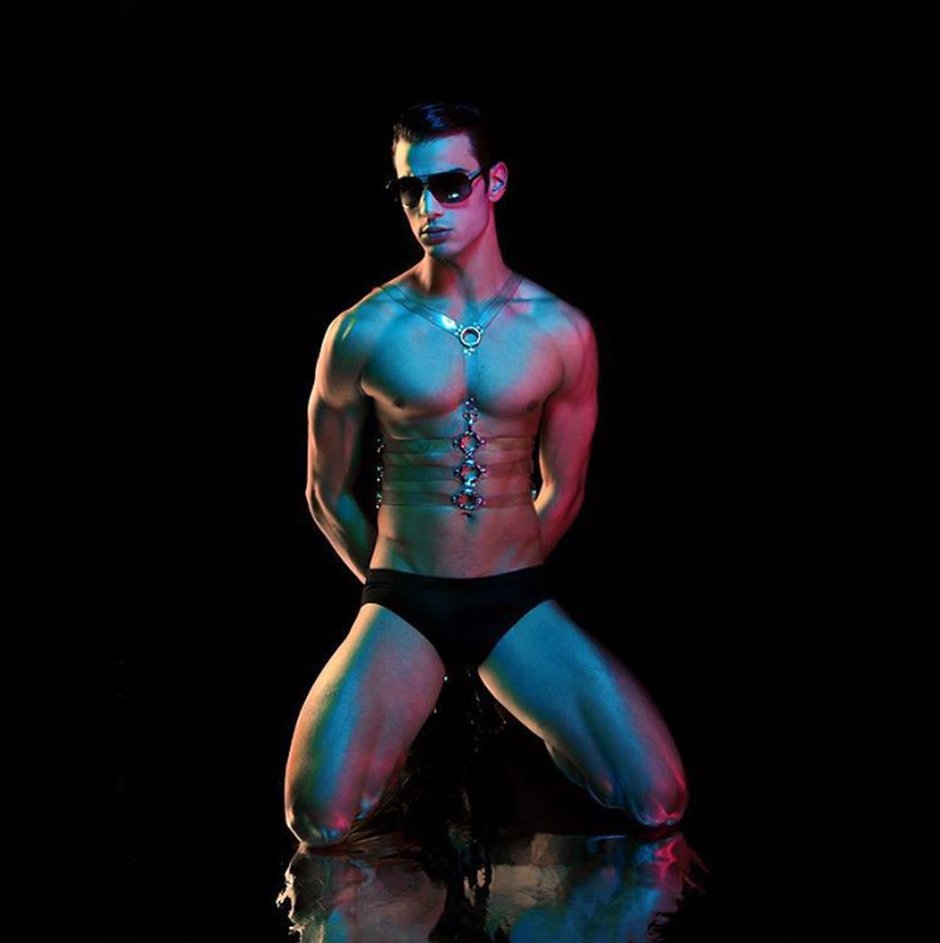 Scott Gardner photo shoot