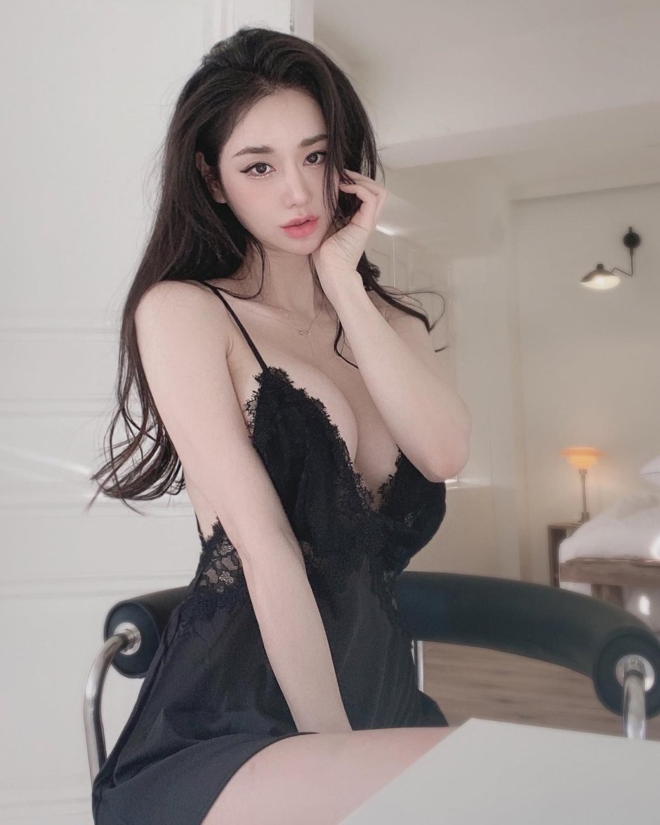 Candyseul in underwear