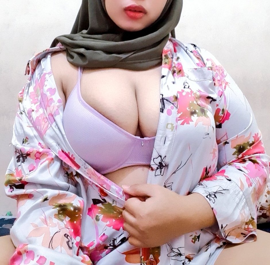 Indonesia hijab boobs