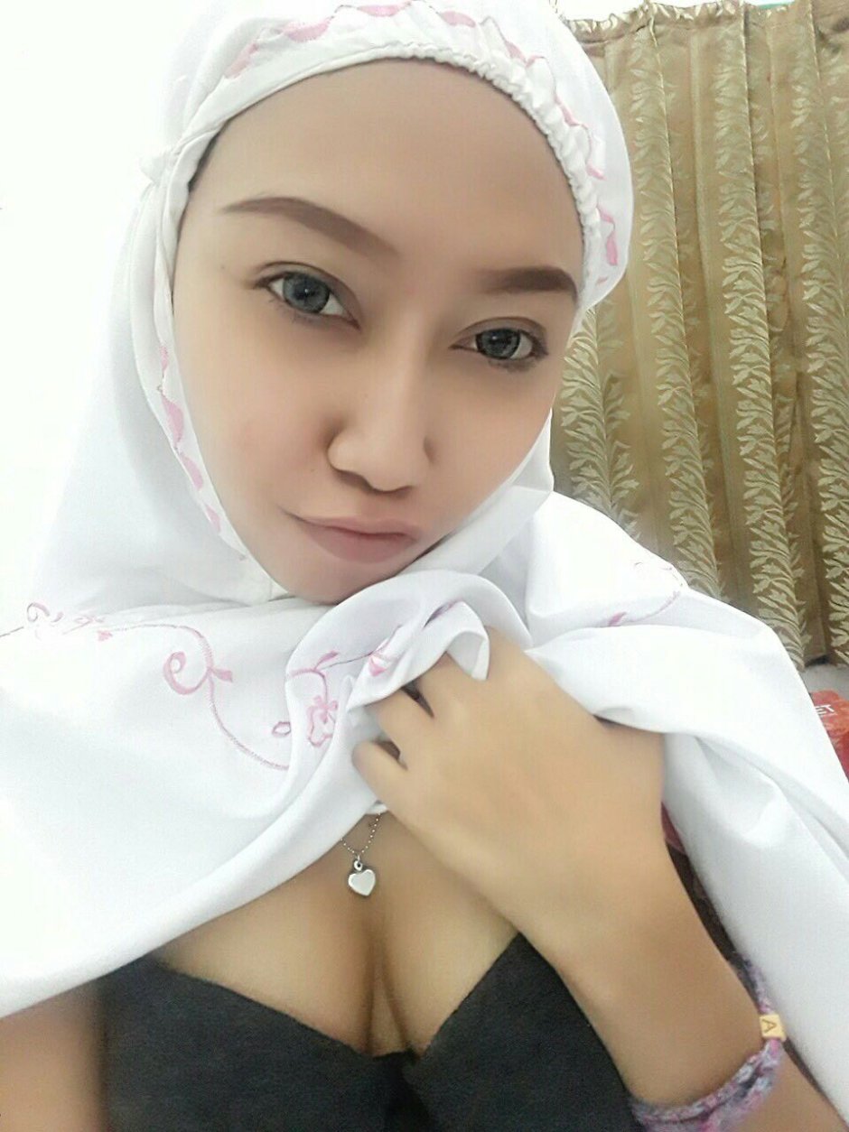 JilBoobs Tobrut