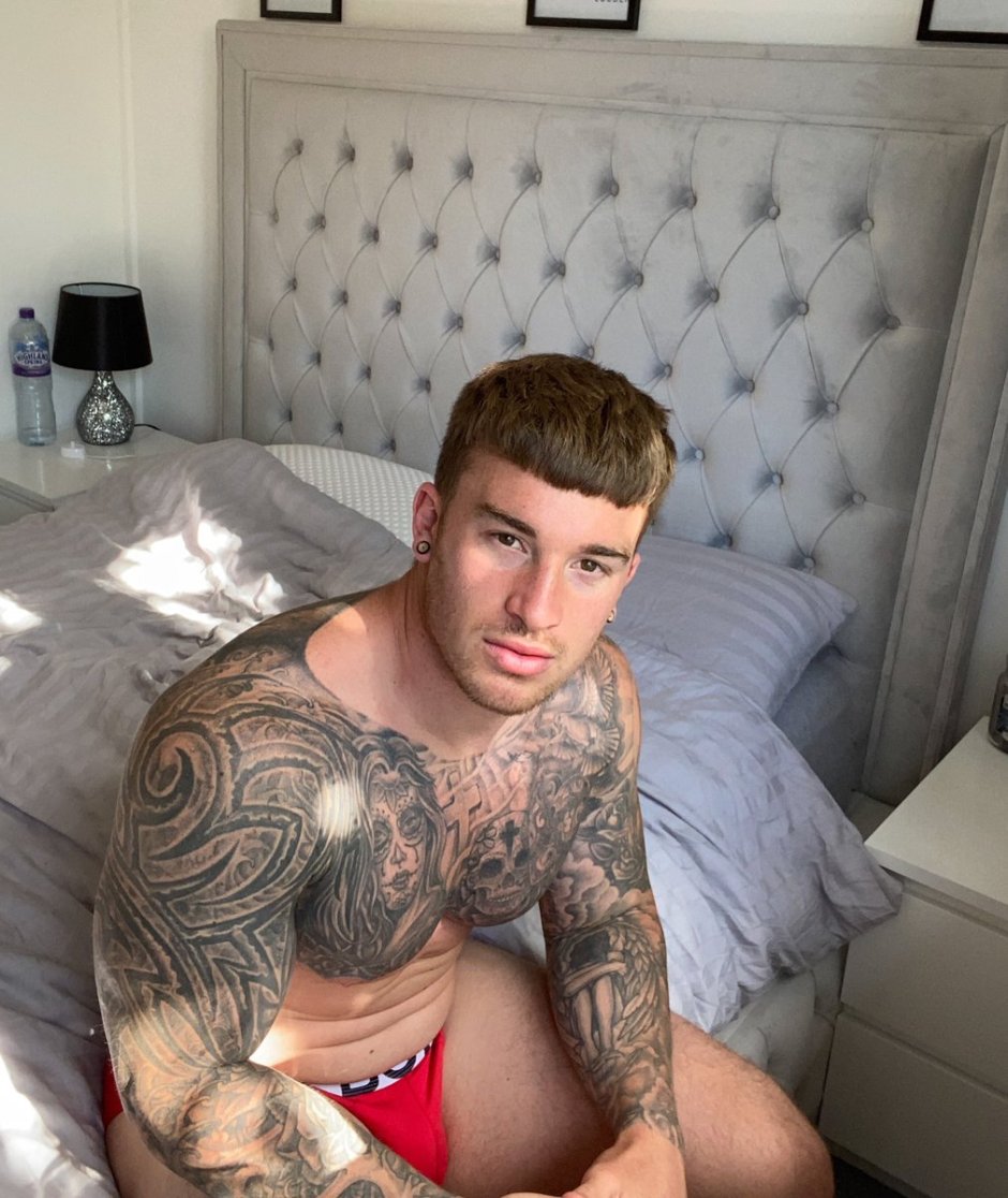 Chris Hatton Naked Propes