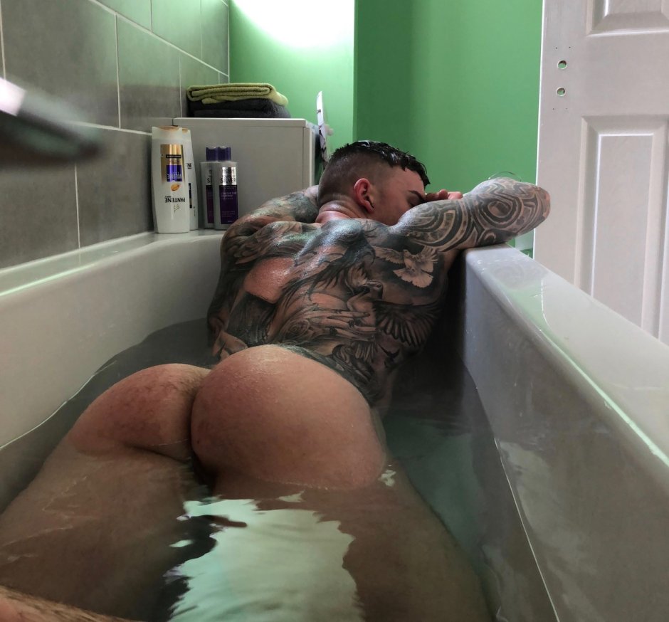 Chris Hatton 18