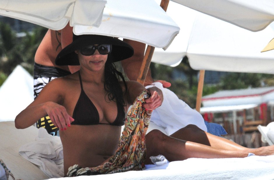 Paula Patton Dejavu