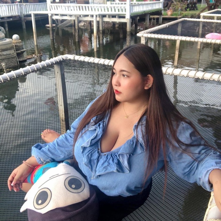 Lovely big Asian tits