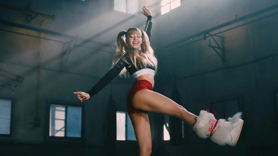 Lisa Money performer