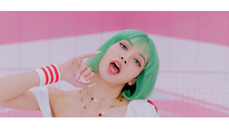 Lisa Blackpink is hot
