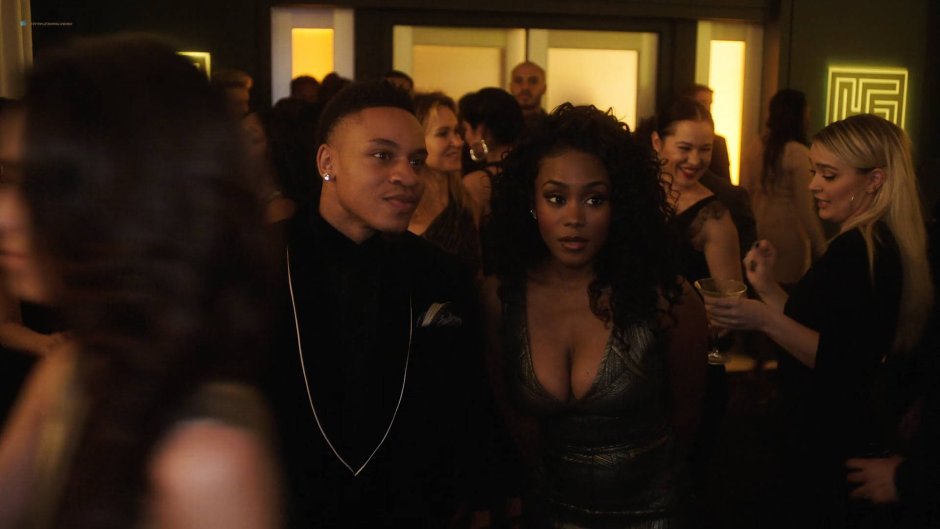 Eva Carneiro on the beach