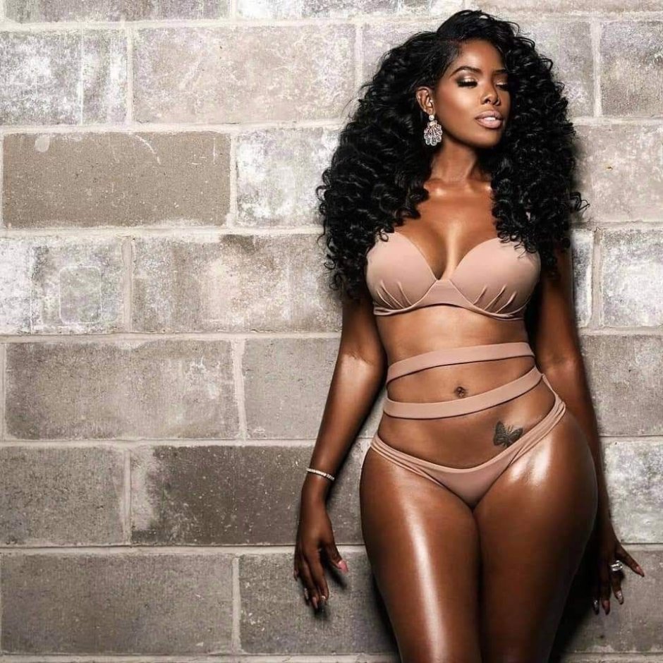 Selfie lush black women