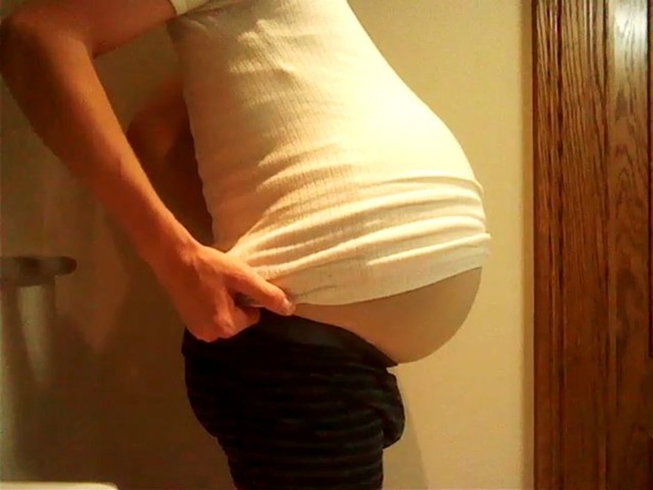 Filling the abdomen by air