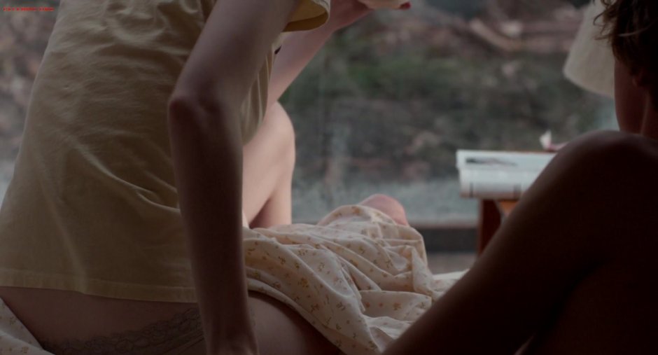 Elizabeth Debiki Ero Scene