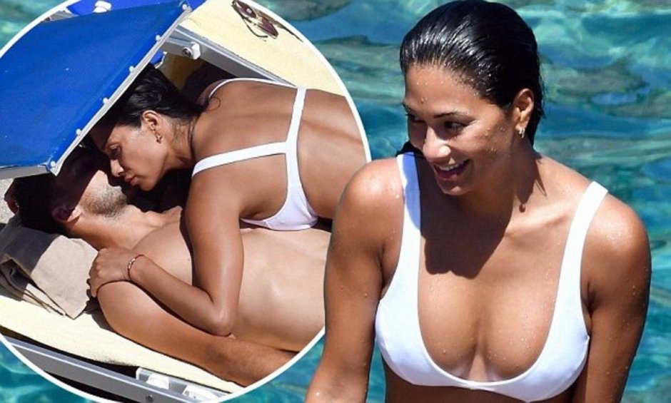 Nicole Scherzinger in Bikini 2021