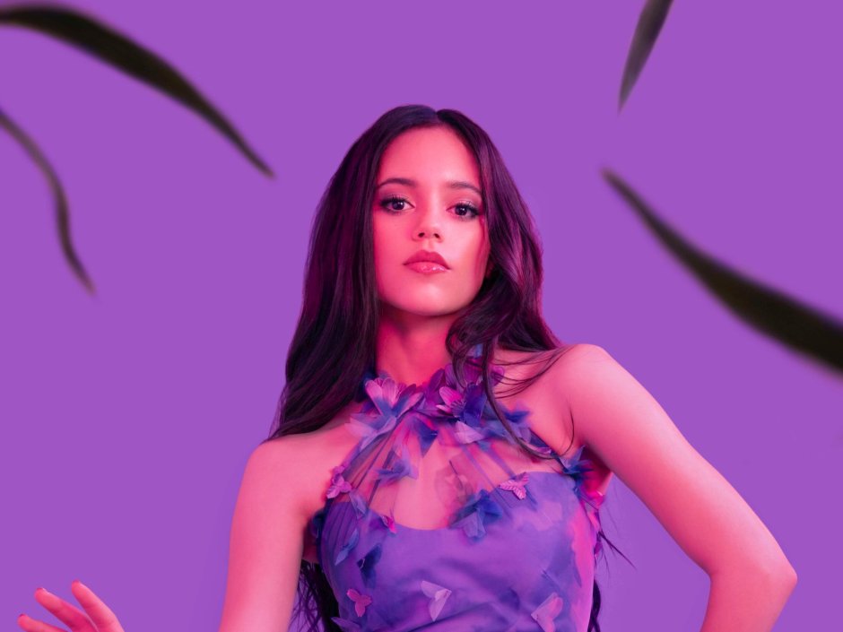 Jenna Ortega Hot