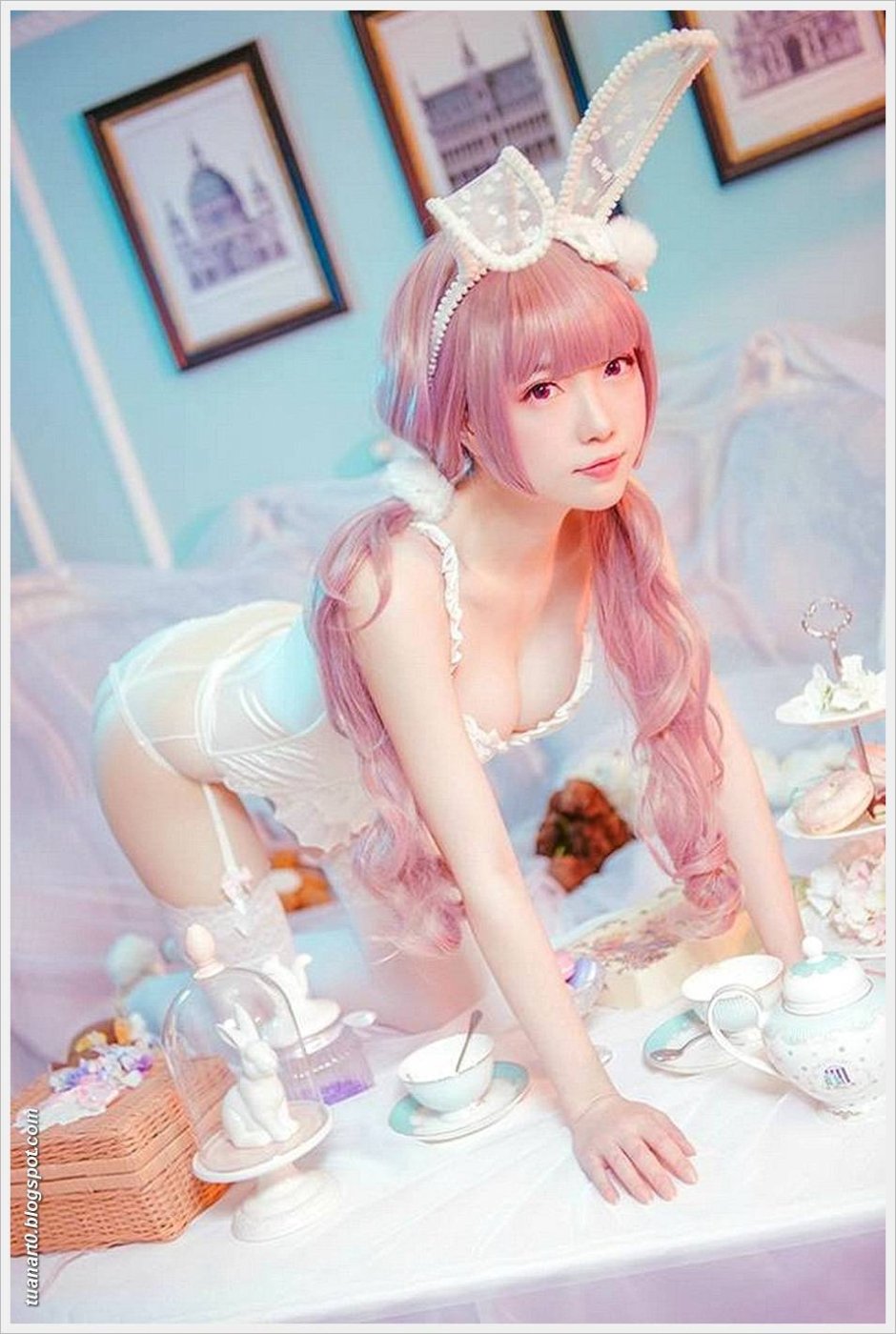 Loli in real life in linen