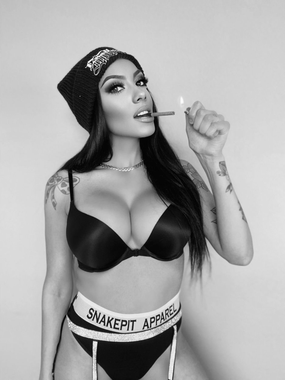 Natalie Grace model