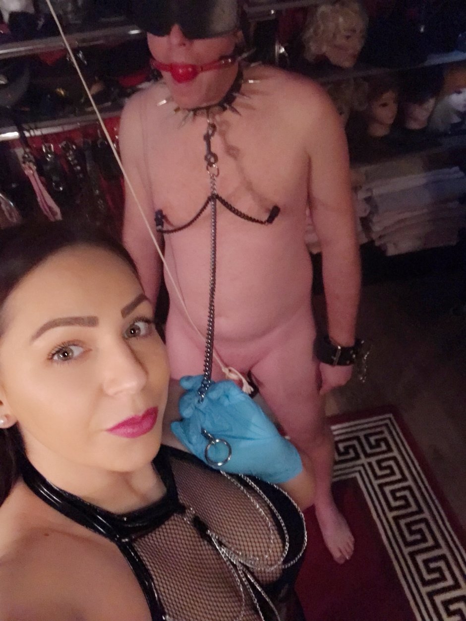 Dominatrix Annabelle pornstar