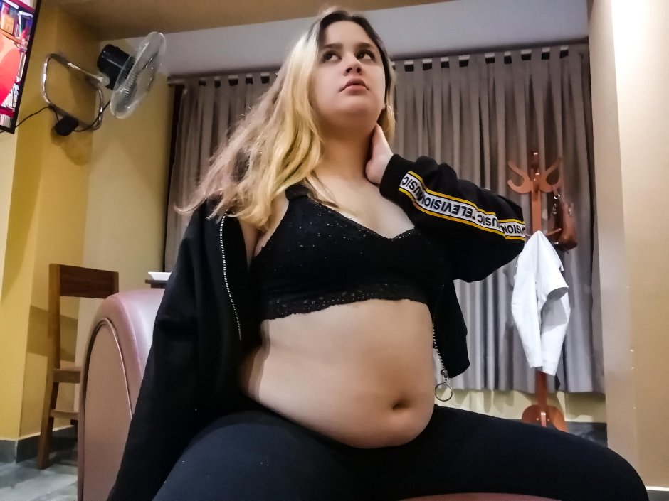 Curvy kristina drain