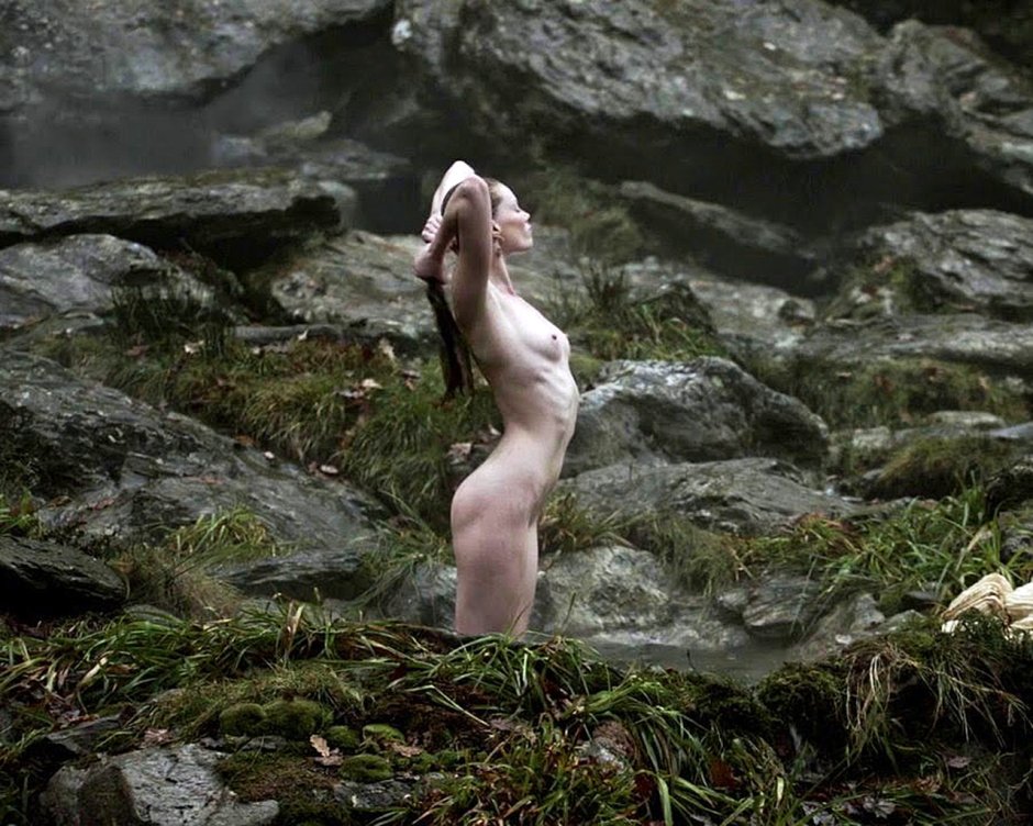 Kendra fashion model naked