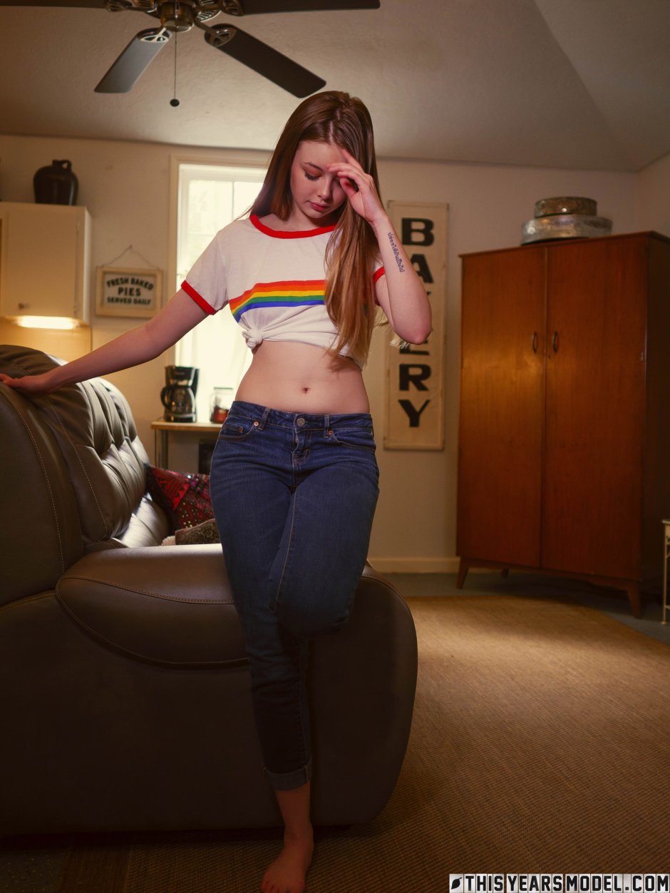 Naked model Lana Lea photo