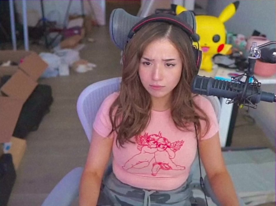 Streamers Pokimane