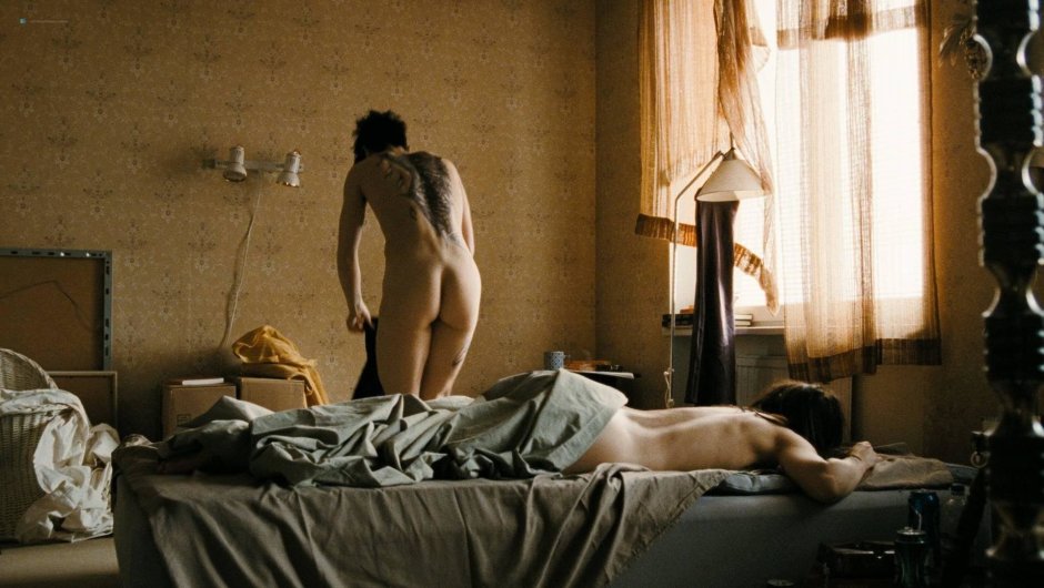 Numi Rapas Topless