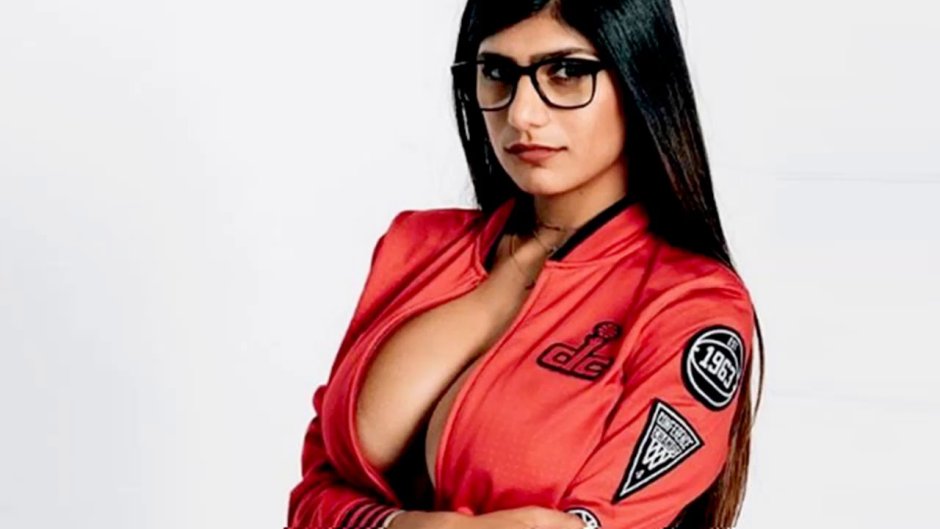 Beautiful Indian women with big breasts