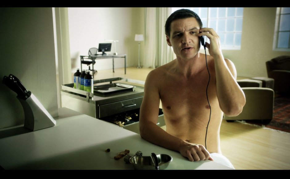 Pedro Pascal torso