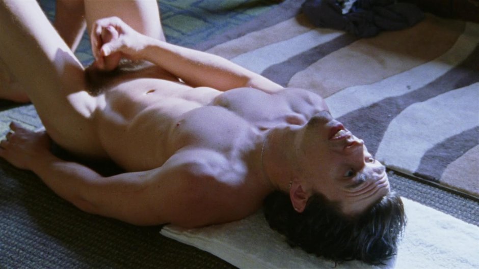 Naked guy ero photo private