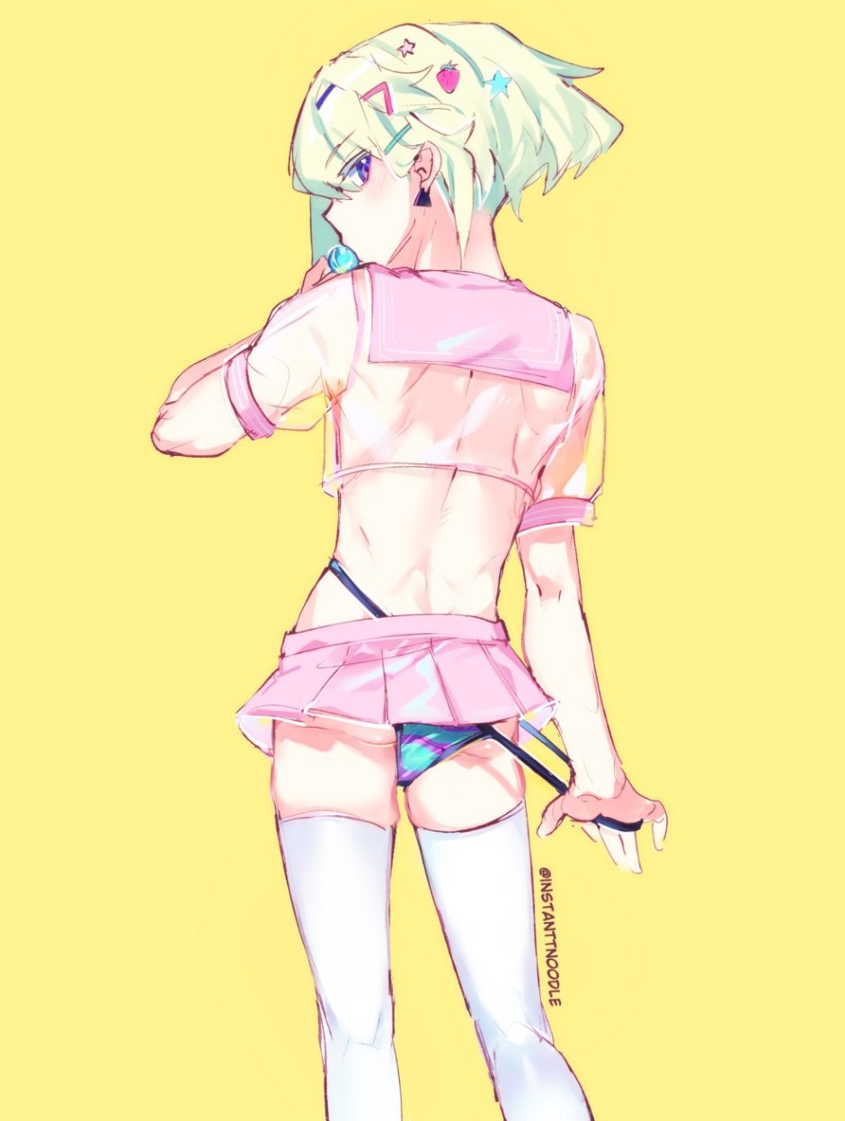 Japanese kawks kiss Pantsu