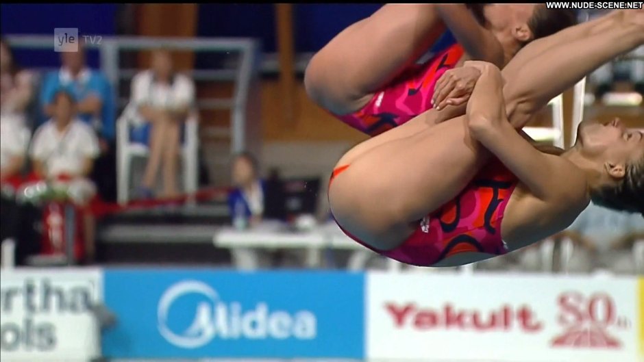 Drying into the water of a woman