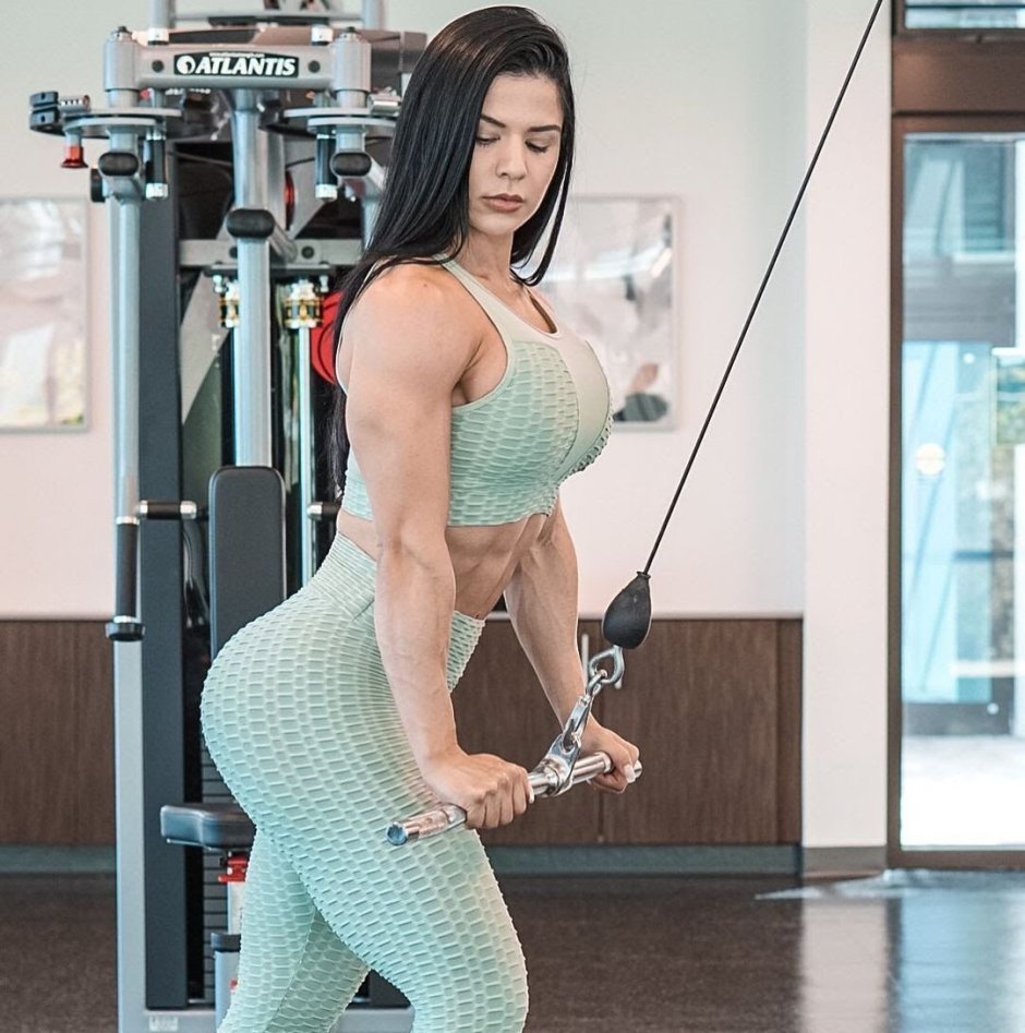 Eva Andress Viyira +18 Ass