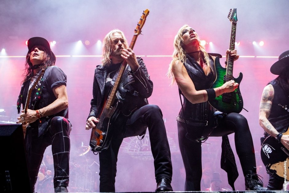 Controlled Chaos Nita Strauss
