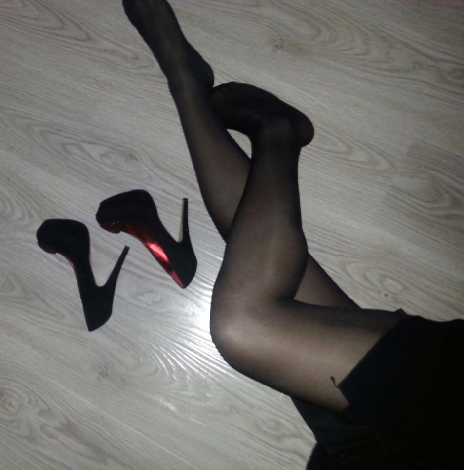 Homemade girls legs