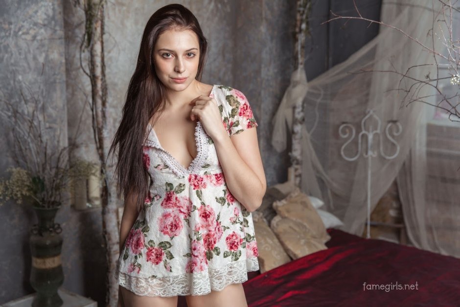ISabella Star Emily