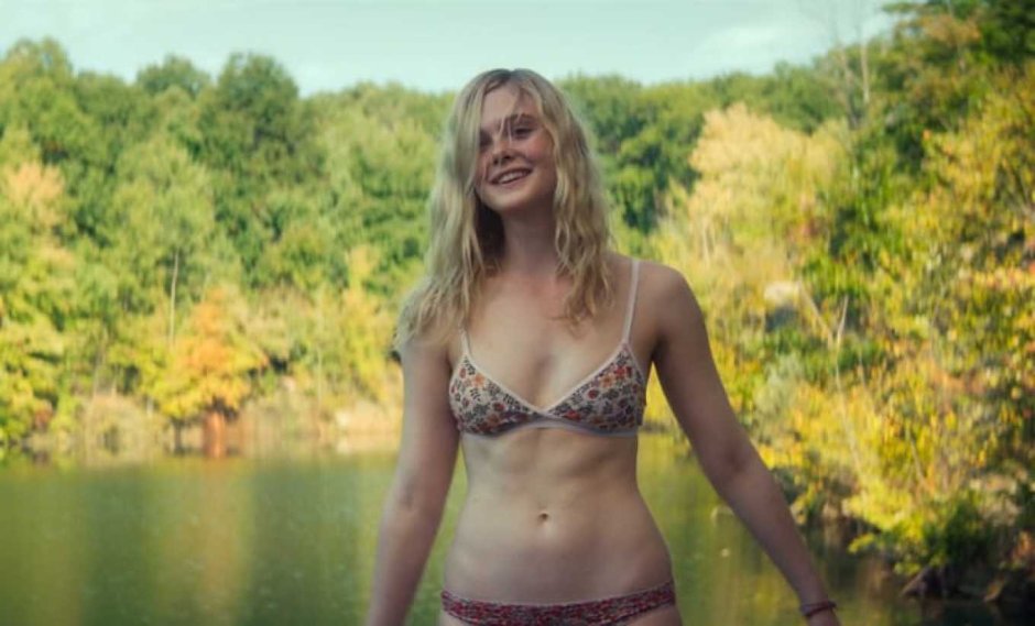 El Fanning Naked in the film