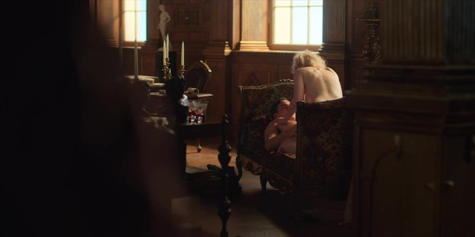 Elle Fanning series Great Naked Pla