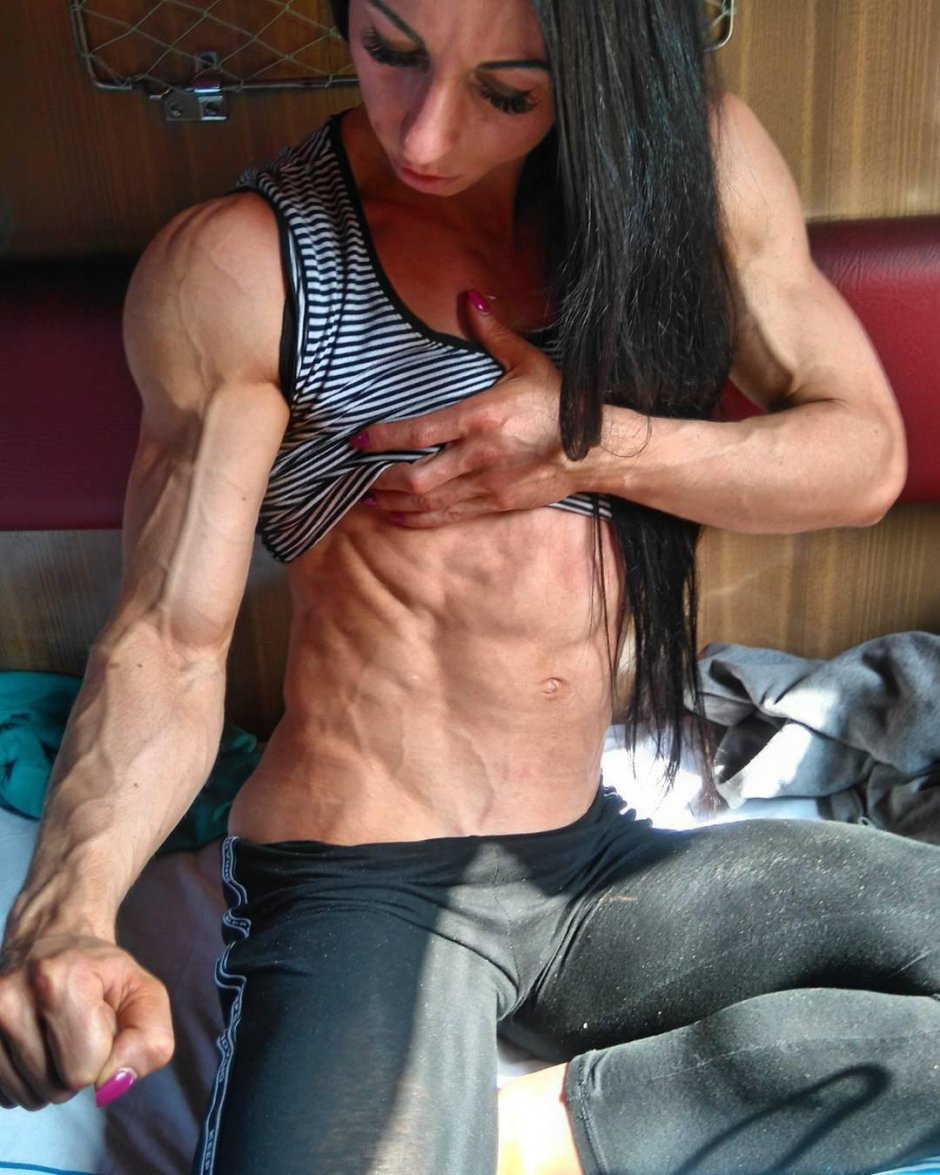 Victoria Bodybuilding Togrebnyak