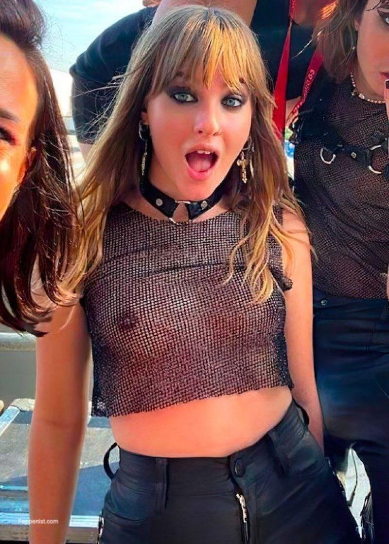 Victoria de Angelis Nude