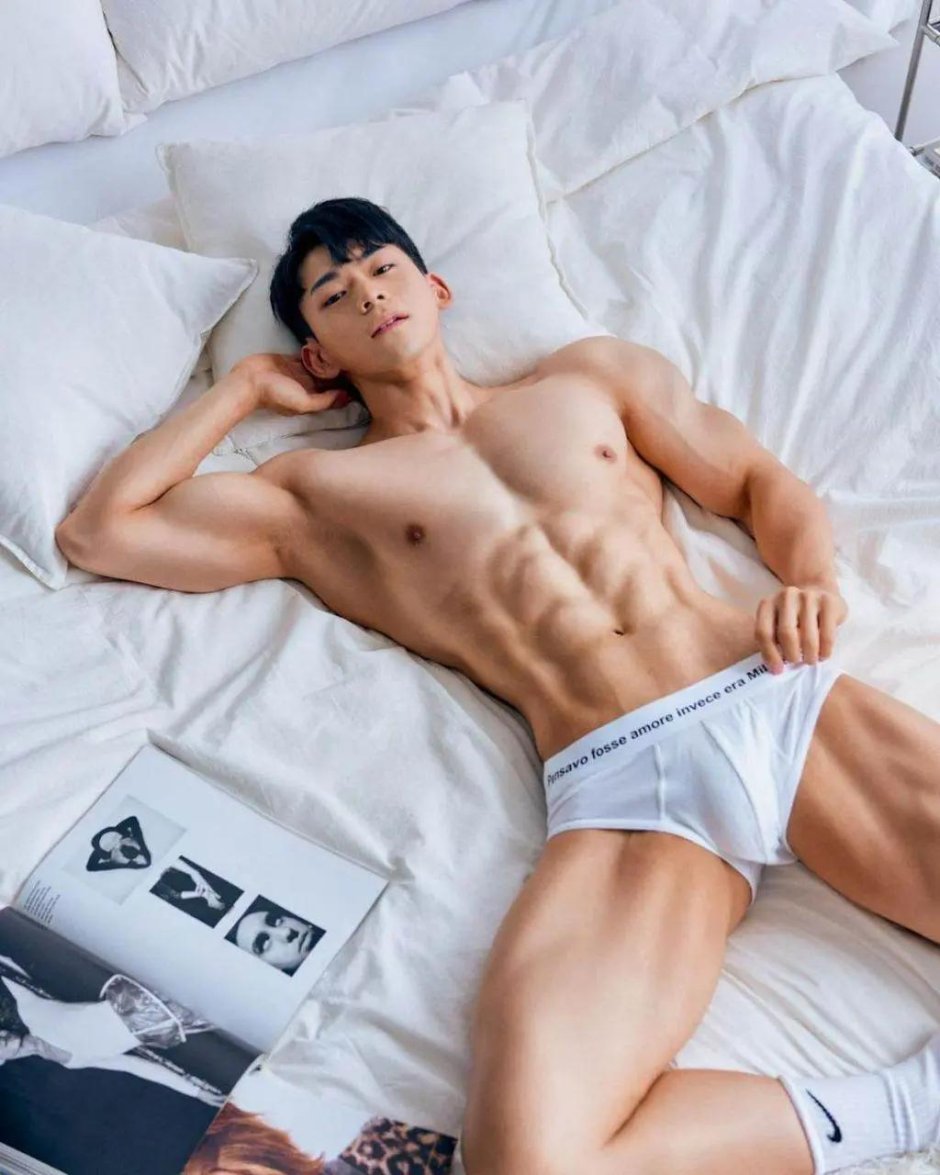 Asian man bulge