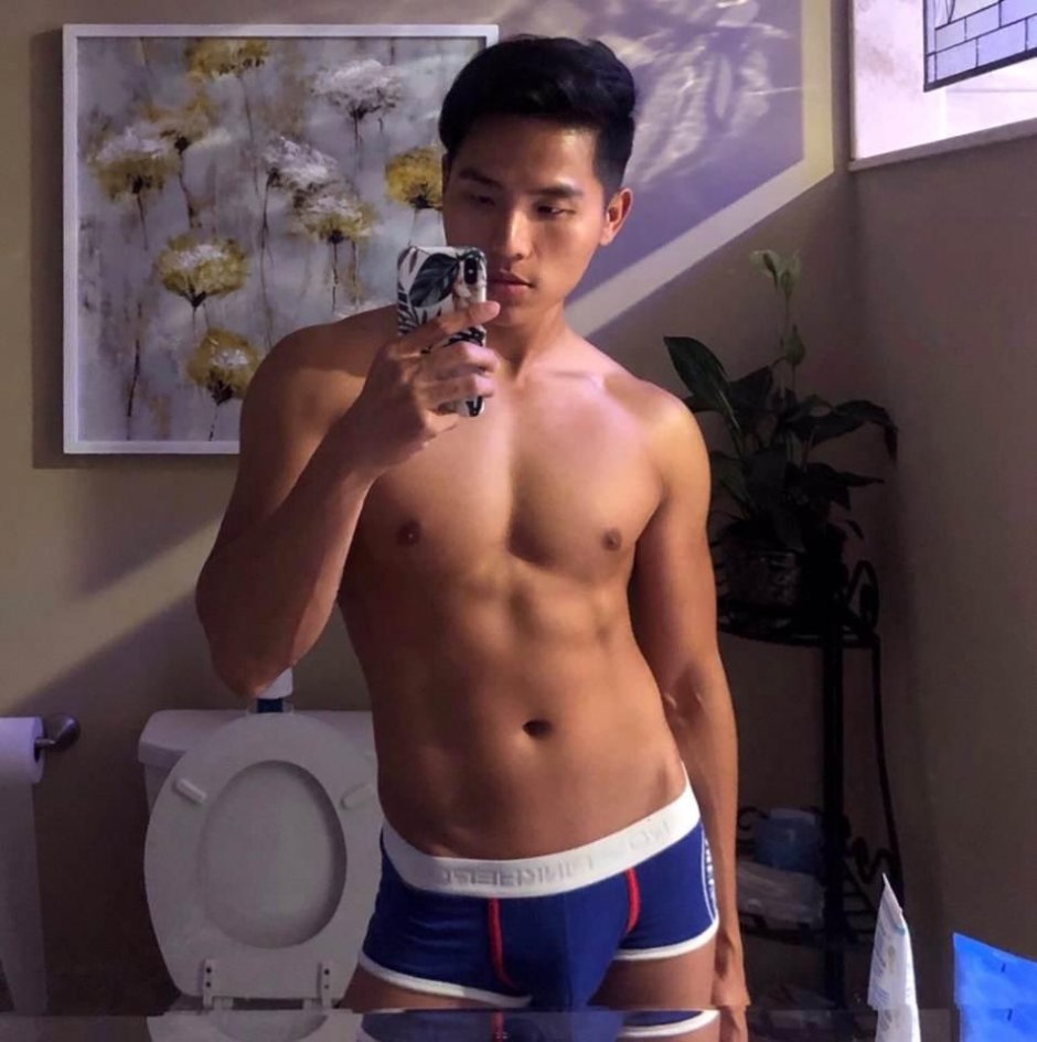 Korean boy jerking off