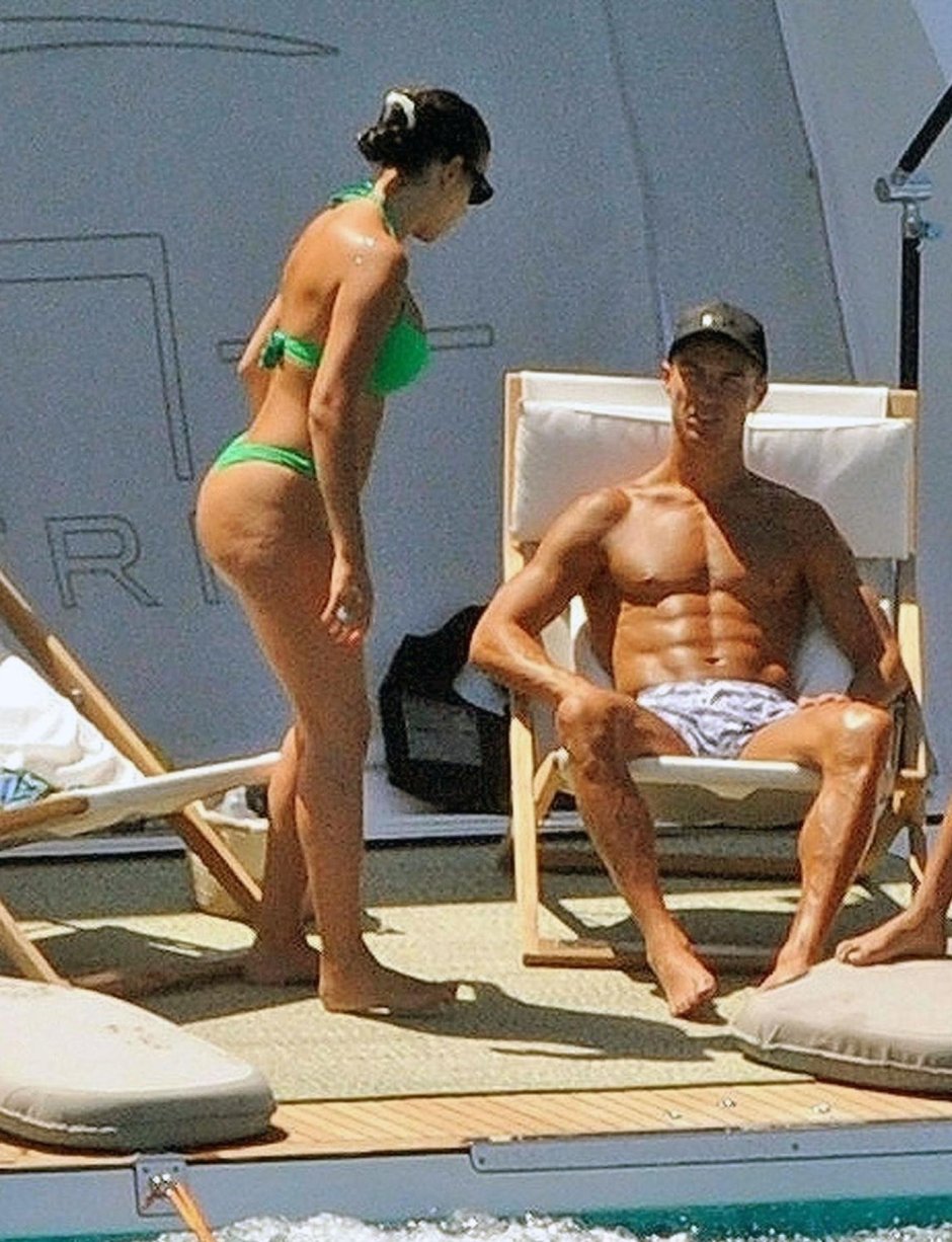 Woman Ronaldo in Kupalnika