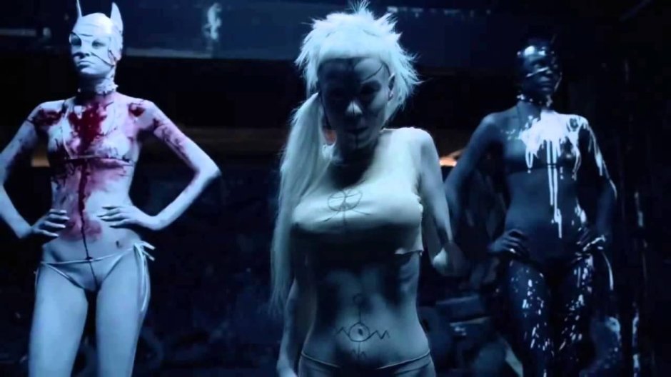 Yolandi Fisser Offing