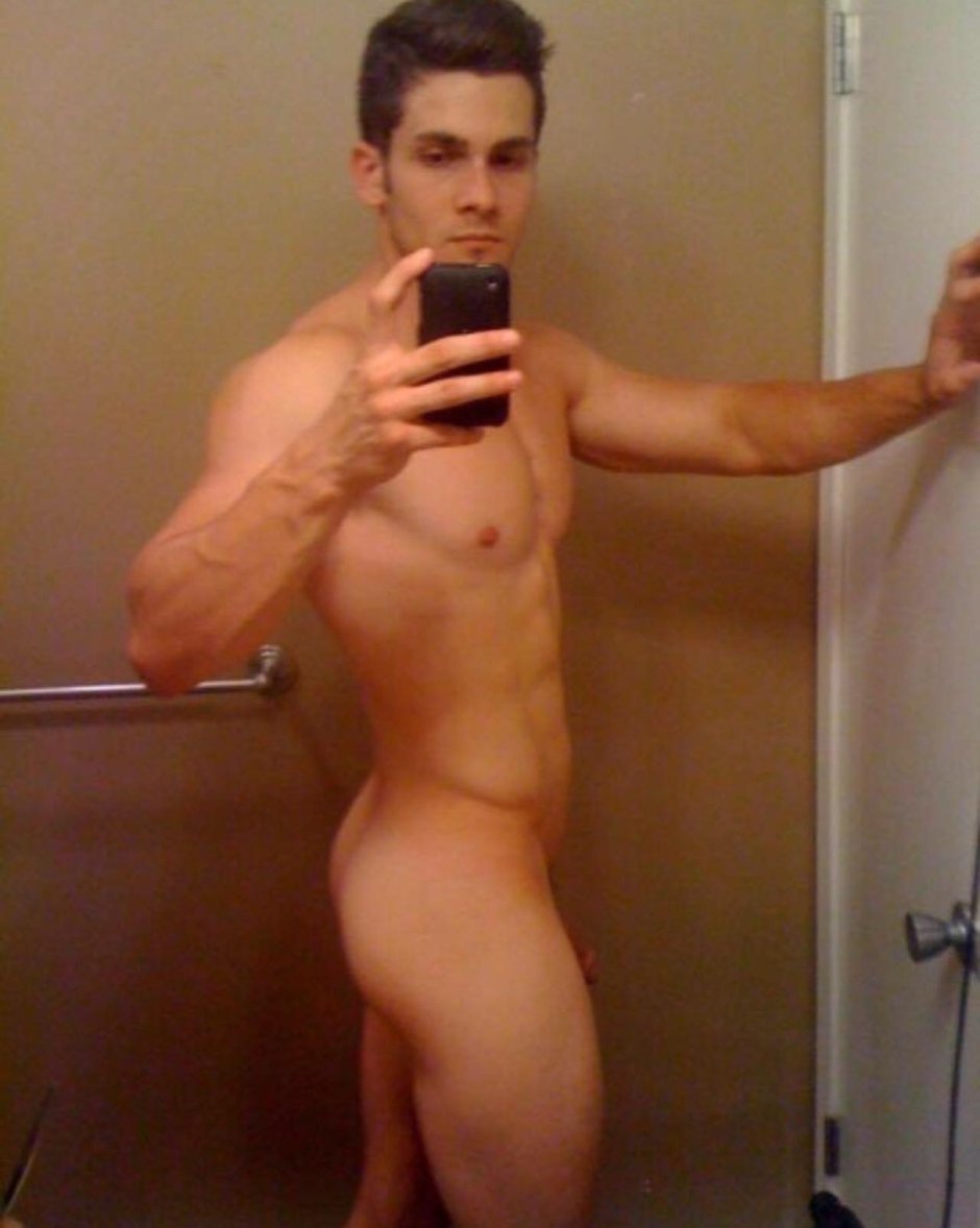 A member of teenager nu selfie