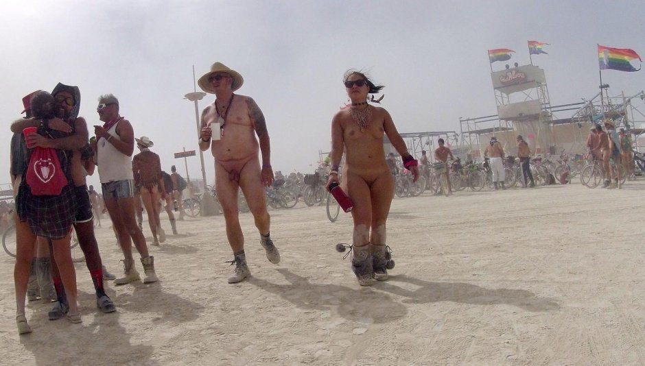 Berning Meng festival Nude Man